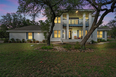 606 Winchester Dr — photo 5