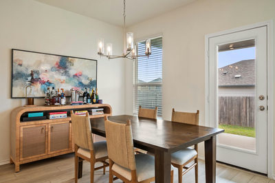 7805 House Finch Dr — photo 4