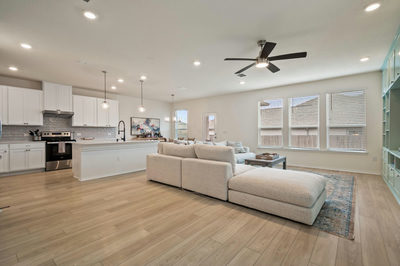 7805 House Finch Dr — photo 2