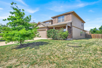 141 Hess Dr — photo 2
