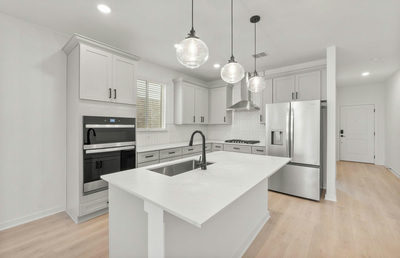 596 Rubber Tree Way — photo 3
