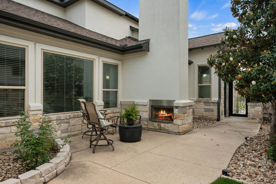 401 Skyflower Dr — photo 2
