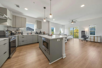 2500 Longview St #300 — photo 2