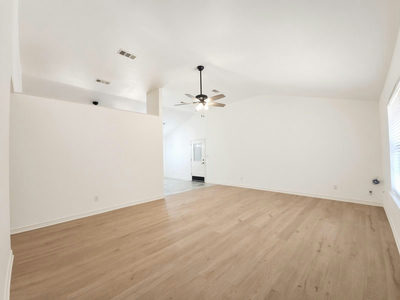 15 Las Flores Dr — photo 3