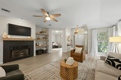 9508 Zuniga Dr — photo 3