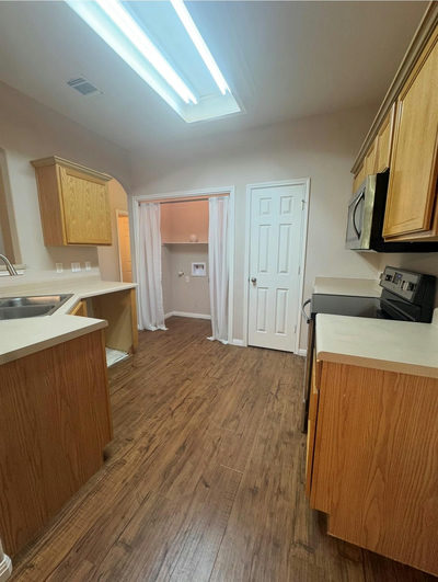 2037 Northview Dr — photo 5