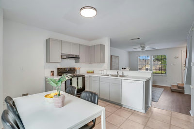 11901 Swearingen Dr #37 — photo 5