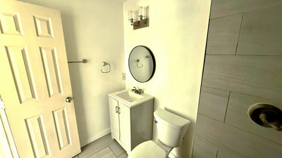 1307 Wroxton Way — photo 5