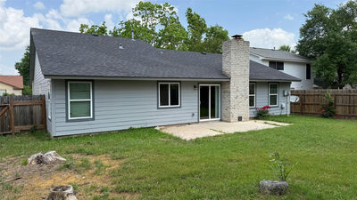 1307 Wroxton Way — photo 3
