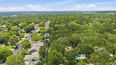 9505 Woodshire Dr — photo 5