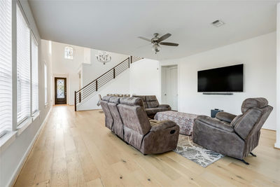 100 Rangel Dr — photo 5
