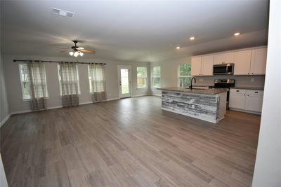 21209 Santa Carlo Ave — photo 3