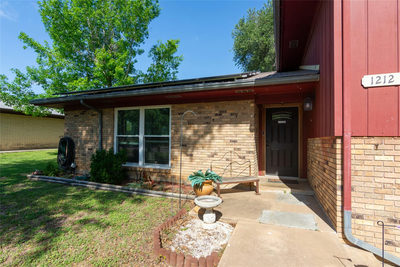 1212 Lake Terrace Dr — photo 3