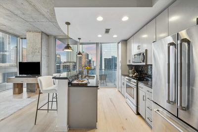 360 Nueces St #1417 — photo 5