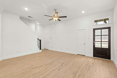201 Flora Springs Cv — photo 2
