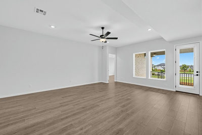 121 Amber Oak Ln — photo 3
