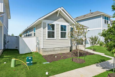 154 Daylily Dr — photo 2
