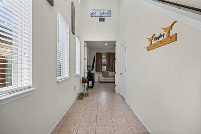 250 Twisted Oaks Ln — photo 3