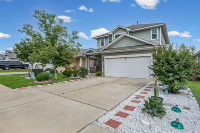 250 Twisted Oaks Ln — photo 2