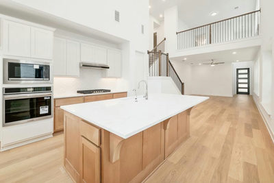 220 Menlo Bnd — photo 5