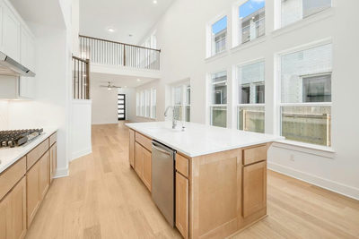 220 Menlo Bnd — photo 3