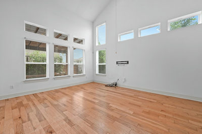 5900 Swayden Ln — photo 3