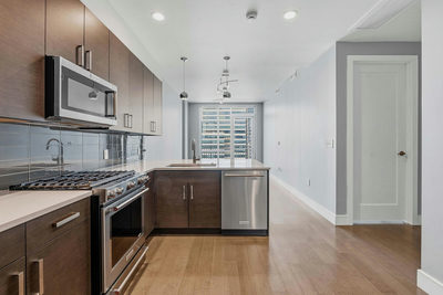 222 West Ave #2207 — photo 4
