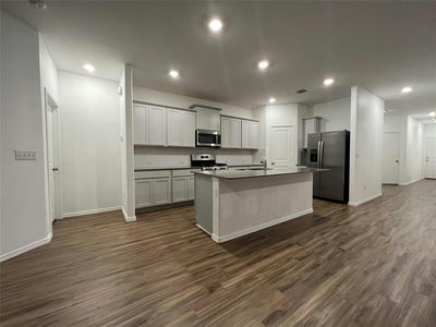 111 Vintage Dr — photo 4