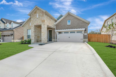 275 Callahan Loop — photo 2