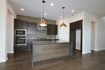 436 Leaning Rock Road — photo 2