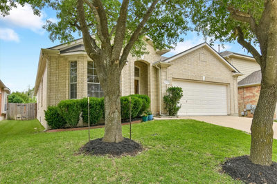 3521 Shiraz Loop — photo 3
