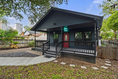 1300 Haskell St — photo 2