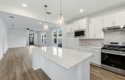 1002 Martingale St — photo 4