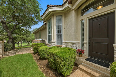 223 The Hills Dr #3 — photo 2
