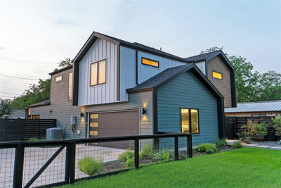 8300 Hathaway Dr — photo 2