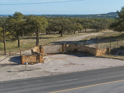 7890 US 290 Hwy — photo 4