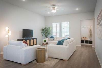 249 Treadwell Ln — photo 4