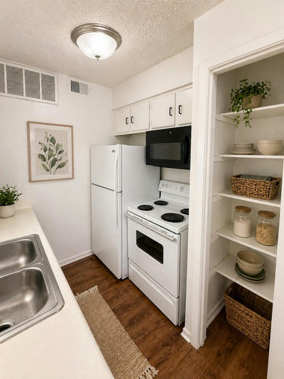 2704 Salado St #103 — photo 3