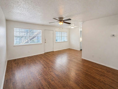 2704 Salado St #103 — photo 4