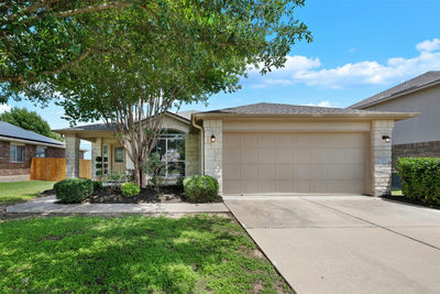 1304 Hensley Dr — photo 2