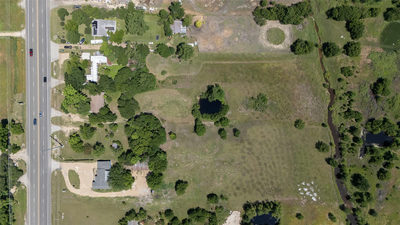 4302 N Main St — photo 5