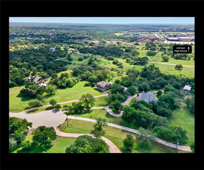 311 Oak Forest Cv — photo 3