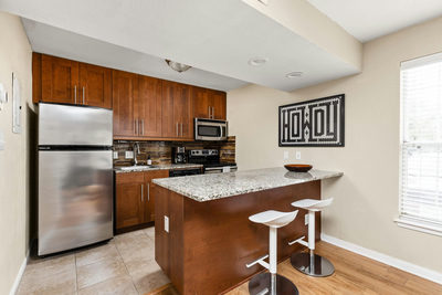 7685 Northcross Dr #1006 — photo 4