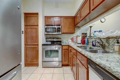 2901 San Jacinto Blvd #204 — photo 2