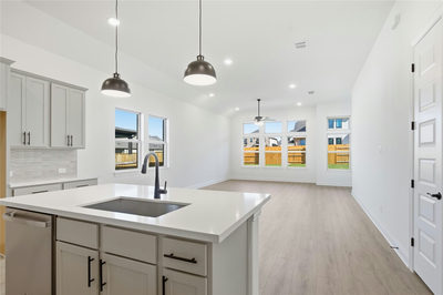 619 Breeze Hollow Ln — photo 5