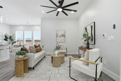 113 Los Robles Rd — photo 2