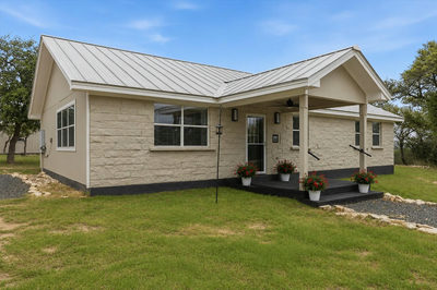 297 Robins Way — photo 2