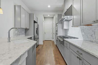 8200 Southwest Pkwy #302 — photo 5