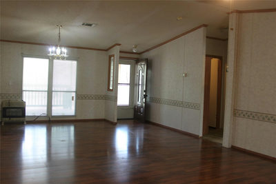 936 Fm 1185 — photo 4