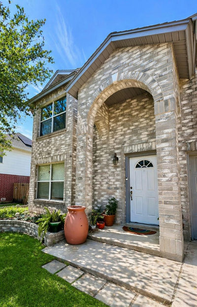 711 Palitine Ln — photo 3